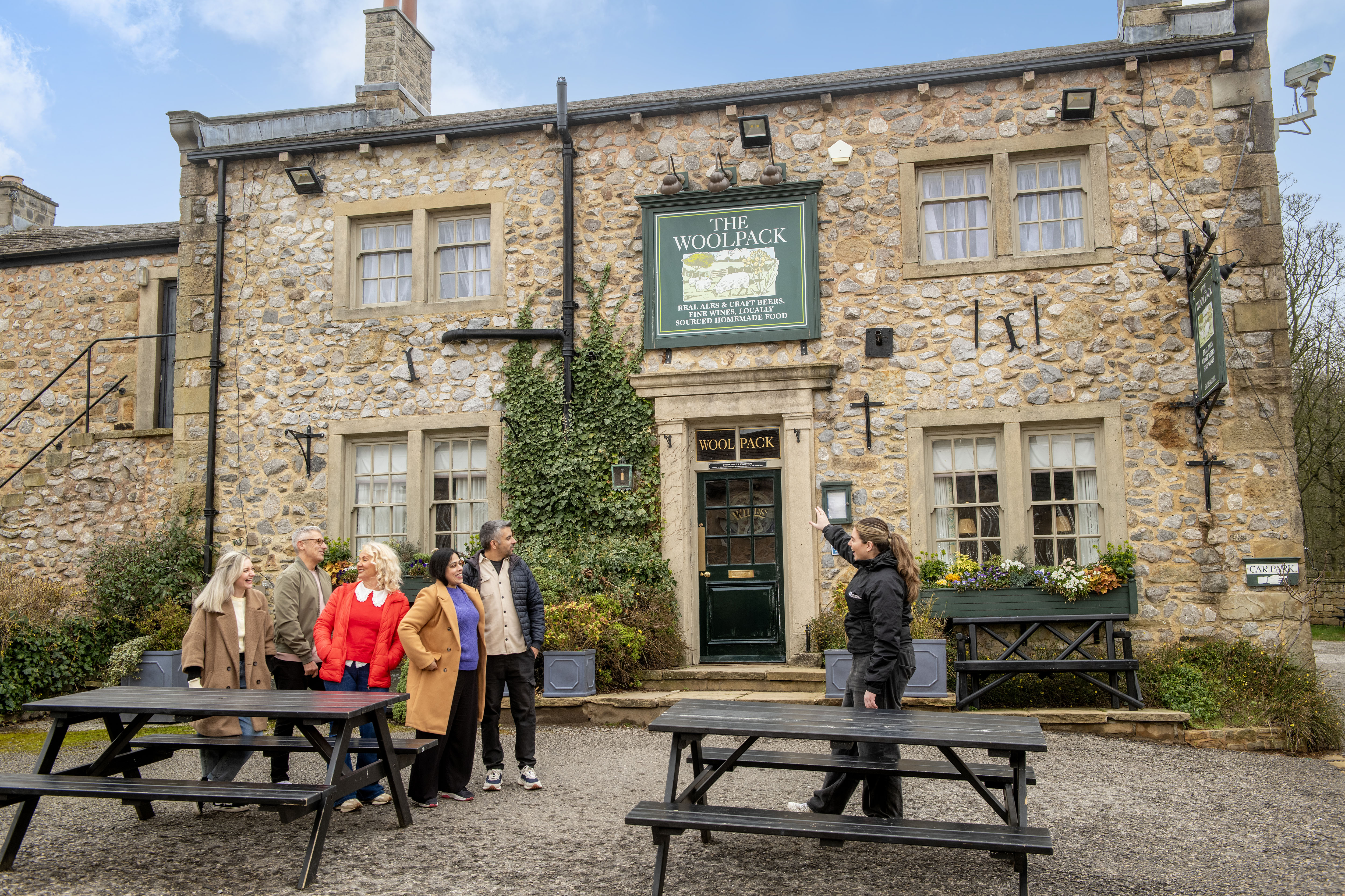 EVT Group With Guide 122